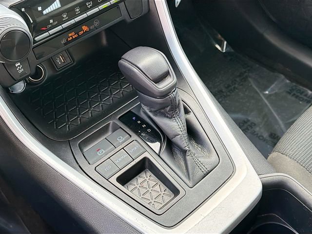Used 2023 Toyota RAV4 LE image 26