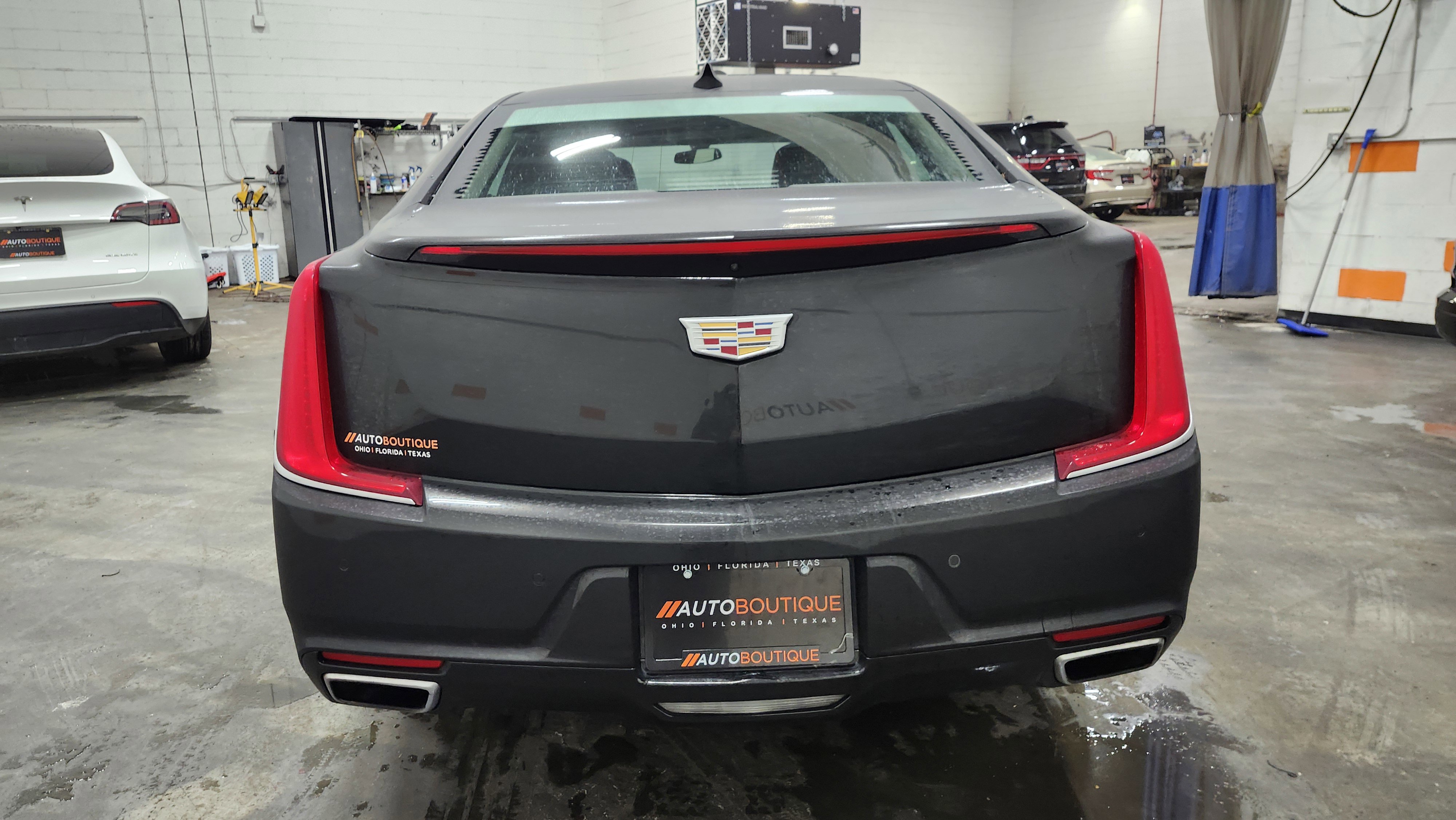 Used 2019 Cadillac XTS Luxury image 14