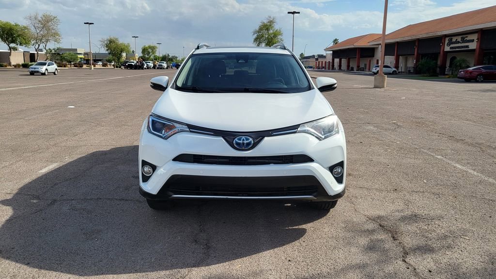 Used 2017 Toyota RAV4 XLE image 3
