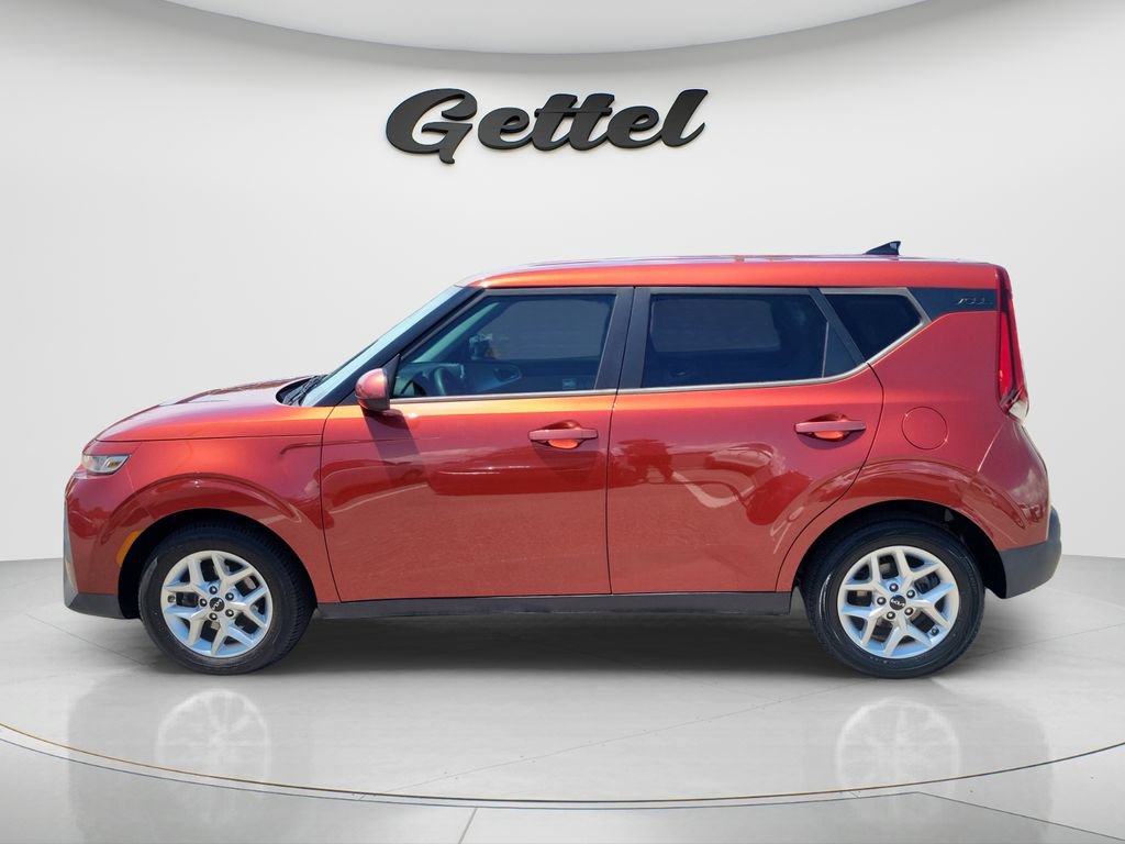 Used 2022 Kia Soul LX w/ Technology Package FWD image 8