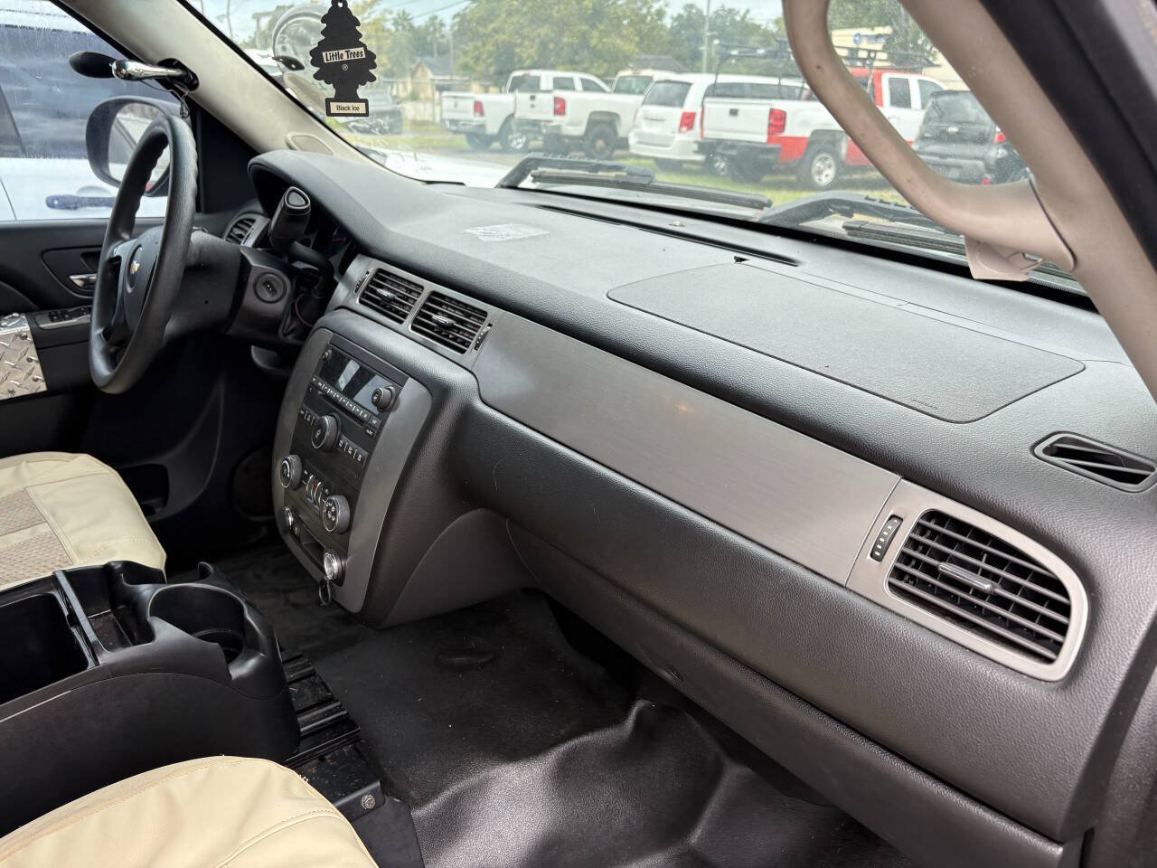 Used 2014 Chevrolet Tahoe 2WD image 17