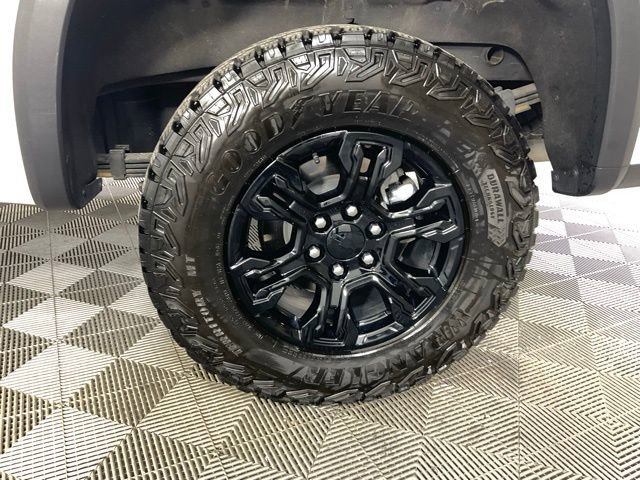 Used 2024 Chevrolet Silverado 1500 ZR2 image 41
