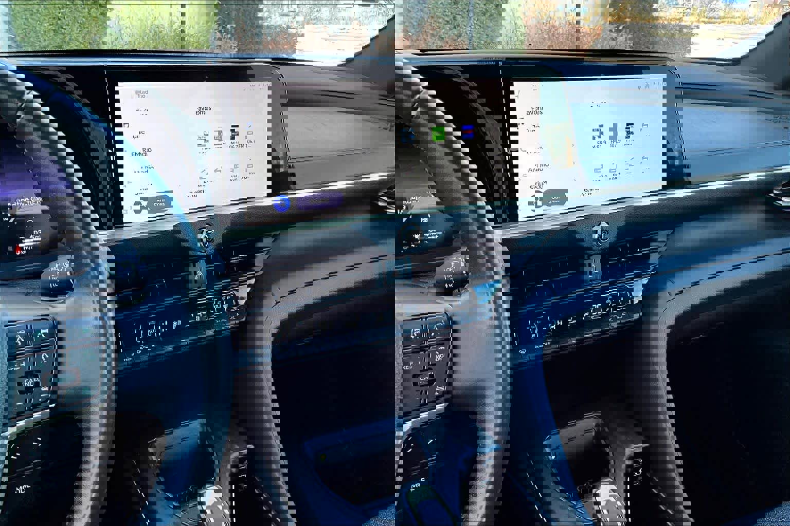 Used 2023 Toyota Crown XLE image 6