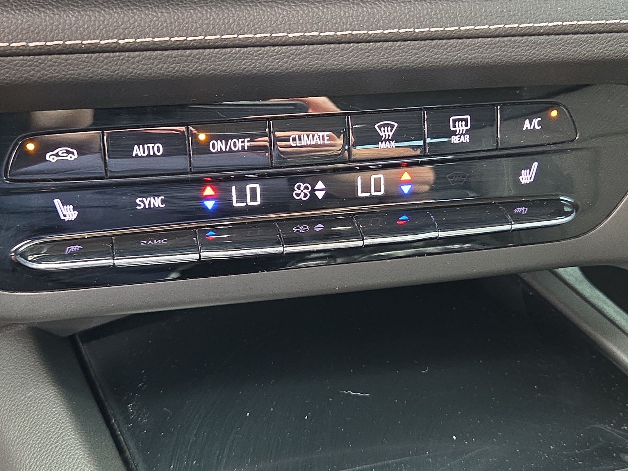 Certified 2022 Buick Envision Preferred FWD image 19