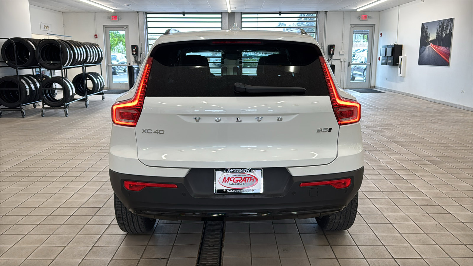 New 2026 Volvo XC40 B5 Plus w/ Protection Package Premier AWD/4WD image 6