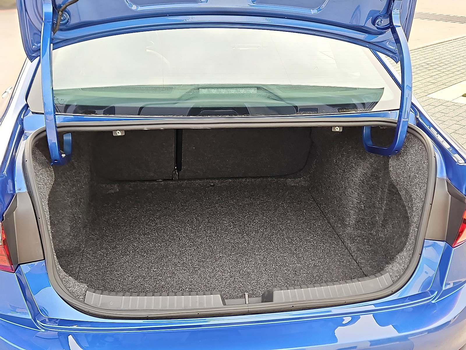 Certified 2024 Volkswagen Jetta SEL image 6