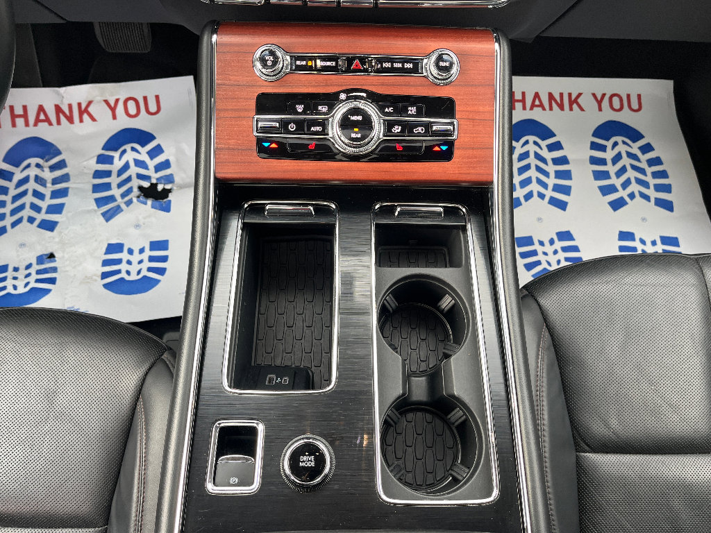 Used 2023 Lincoln Aviator Reserve AWD/4WD image 26