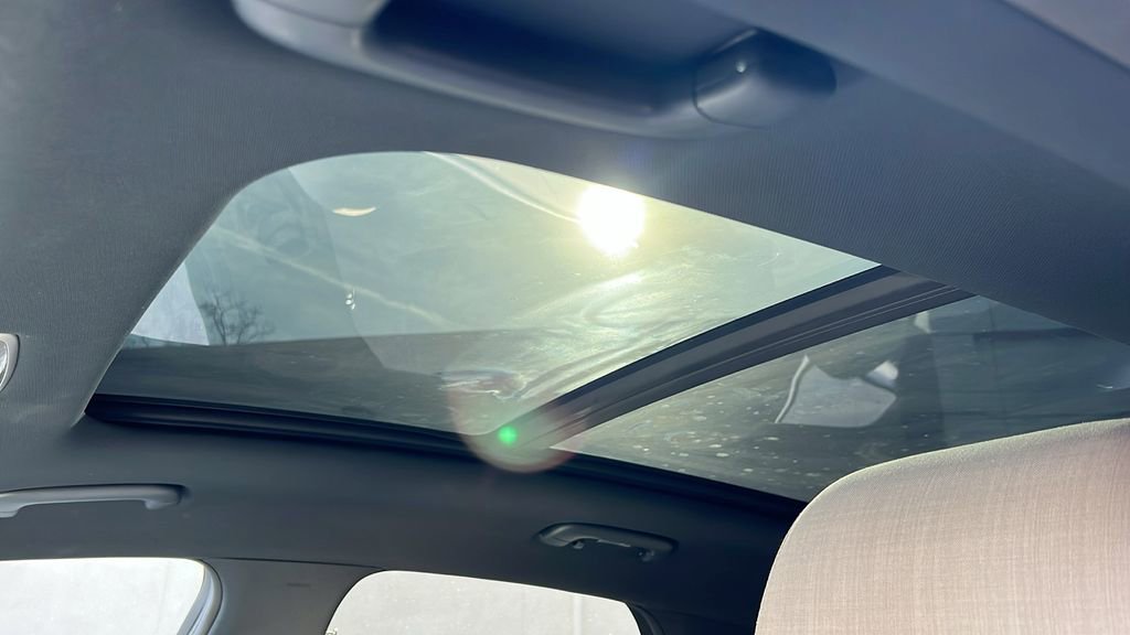 Used 2025 Genesis Electrified GV70 Advanced image 35