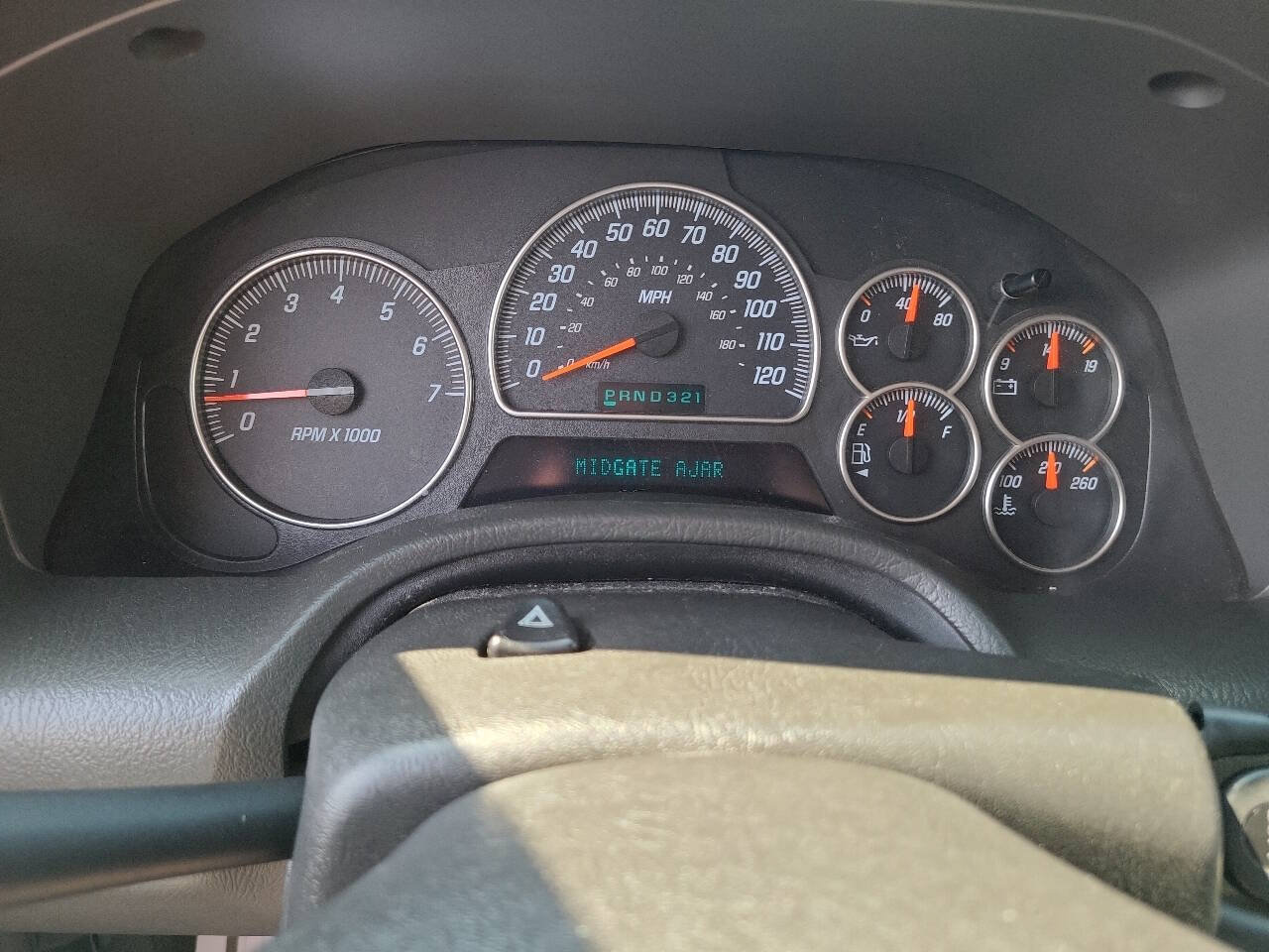 Used 2004 GMC Envoy XUV SLE w/ 1SB Preferred Equipment Group AWD/4WD image 15