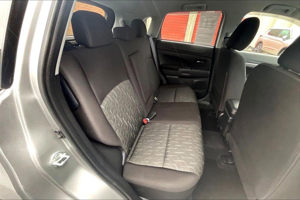 Used 2024 Mitsubishi Outlander Sport LE image 26