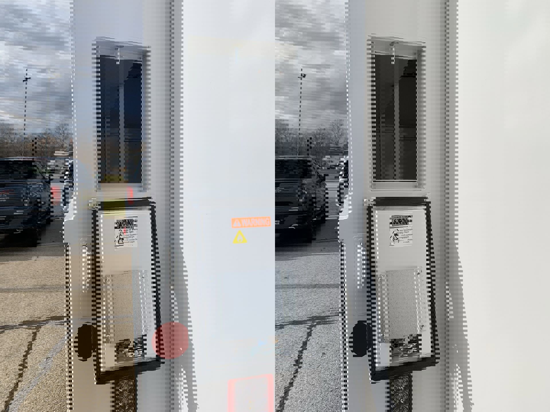 New 2025 GMC Savana 3500 w/ Power Convenience Package image 39