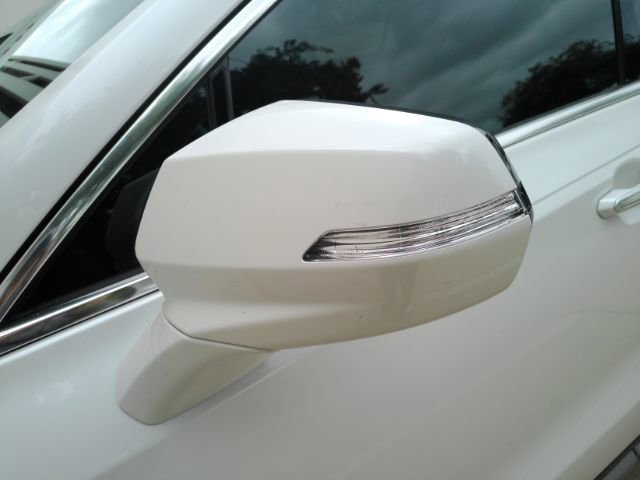 Used 2021 Cadillac XT4 Premium Luxury w/ Cold Weather Package image 19