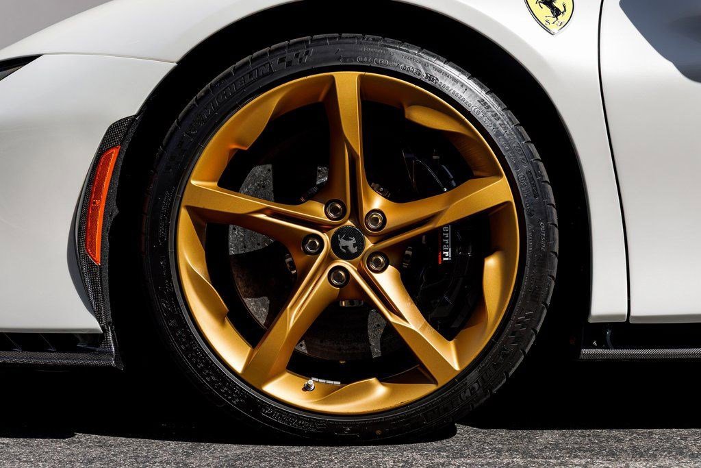 Used 2024 Ferrari SF90 Spider AWD/4WD image 16