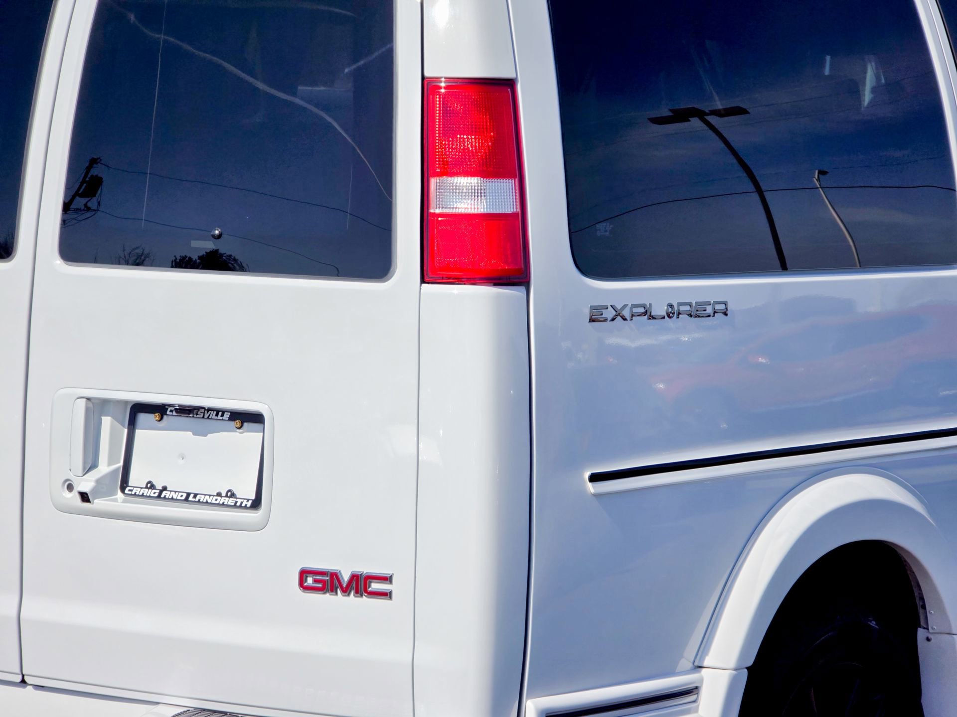 Used 2025 GMC Savana 2500 RWD image 29