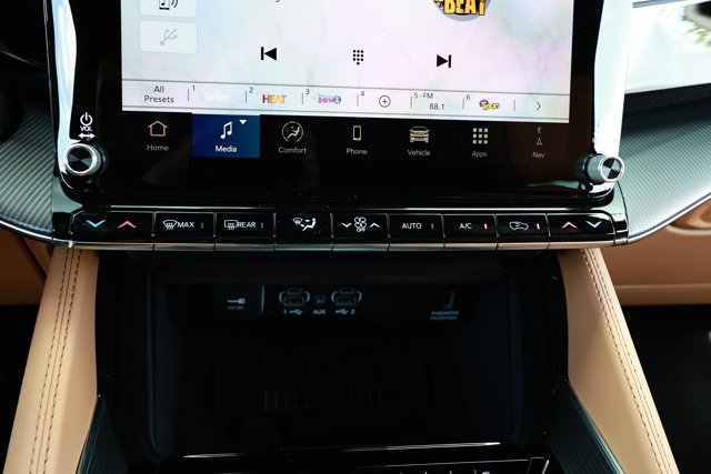 New 2026 Jeep Grand Wagoneer L Summit AWD/4WD image 19