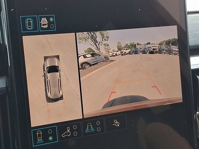 Used 2025 GMC Acadia AT4 w/ LPO, Floor Liner Package AWD/4WD image 13