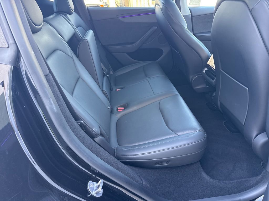 Used 2026 Tesla Model Y 2WD image 27