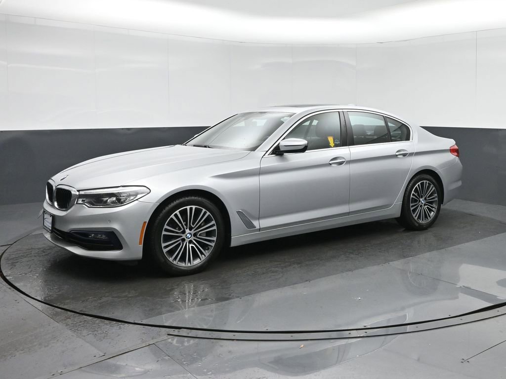 Used 2018 BMW 530i xDrive AWD/4WD image 3