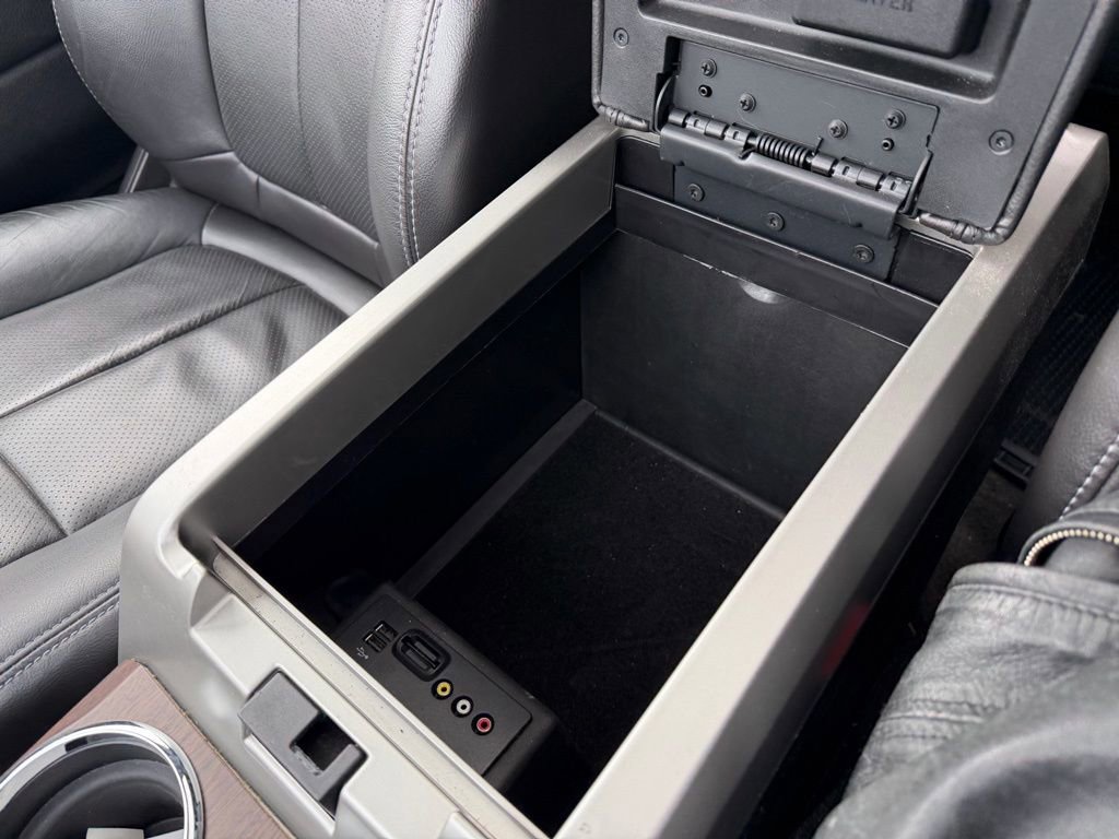 Used 2013 Ford F150 Lariat w/ Luxury Equipment Group image 19