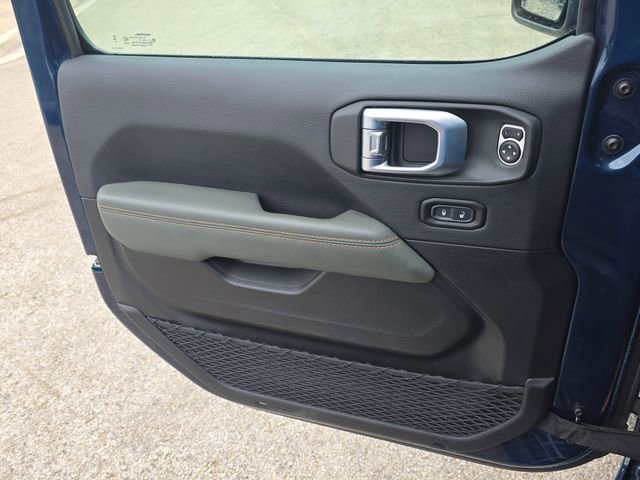 Used 2025 Jeep Gladiator Mojave image 26