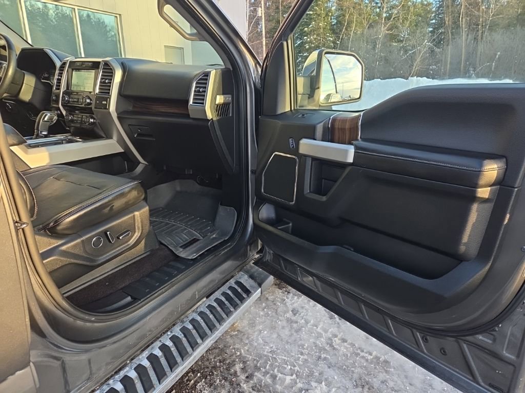 Used 2016 Ford F150 Lariat image 35