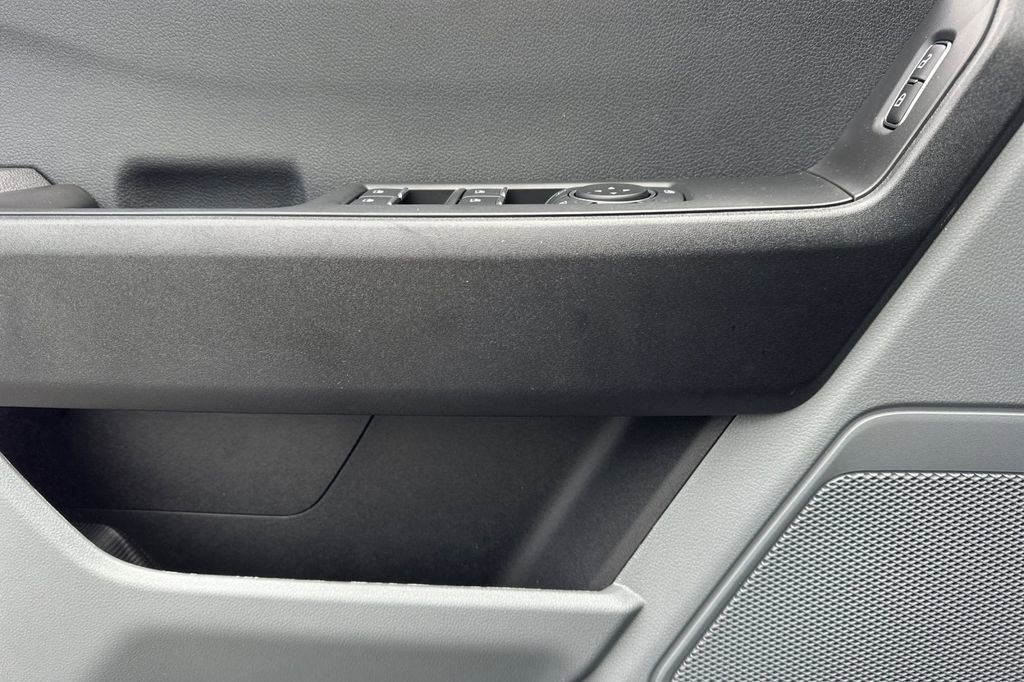 New 2025 Ford F250 XL w/ 360-Degree Camera Package image 8