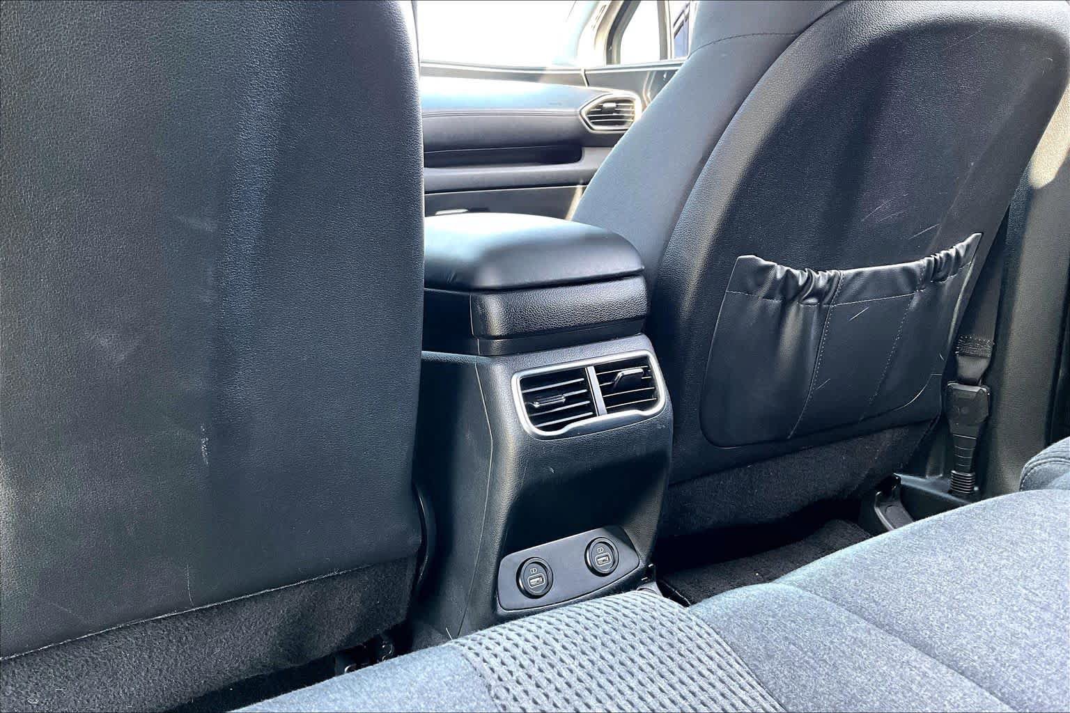 Used 2022 Hyundai Santa Fe SEL FWD image 34