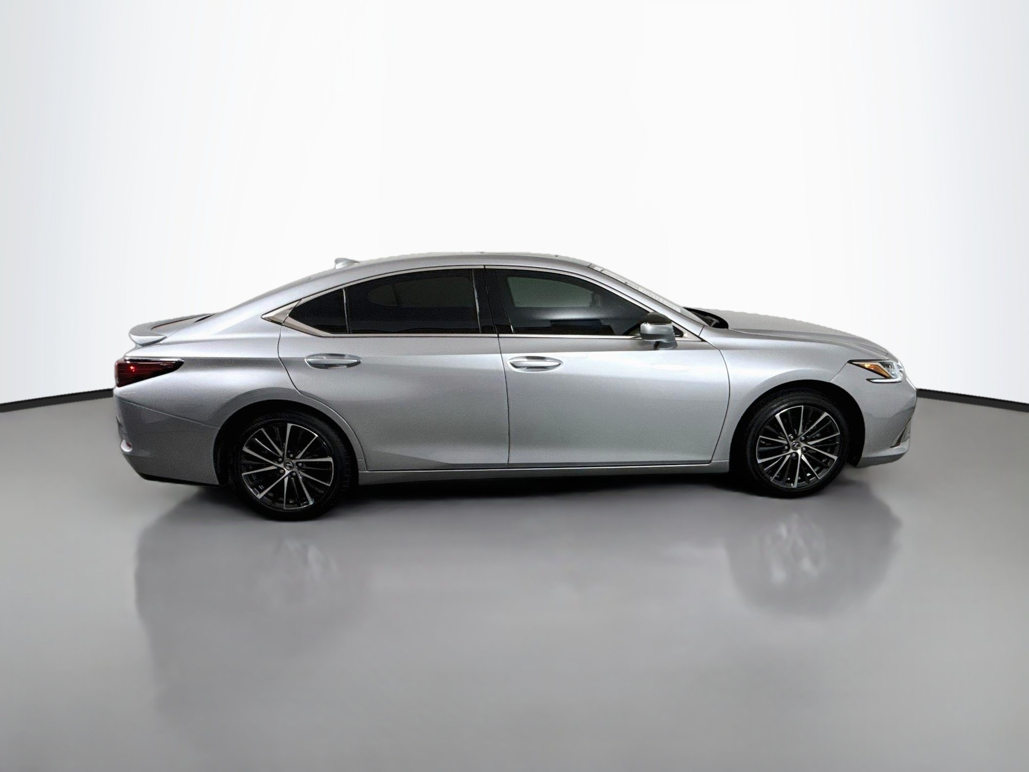 Used 2024 Lexus ES 350 w/ Premium Package FWD image 9