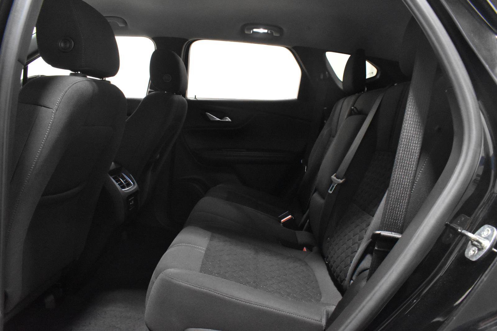 Used 2020 Chevrolet Blazer LT FWD image 8