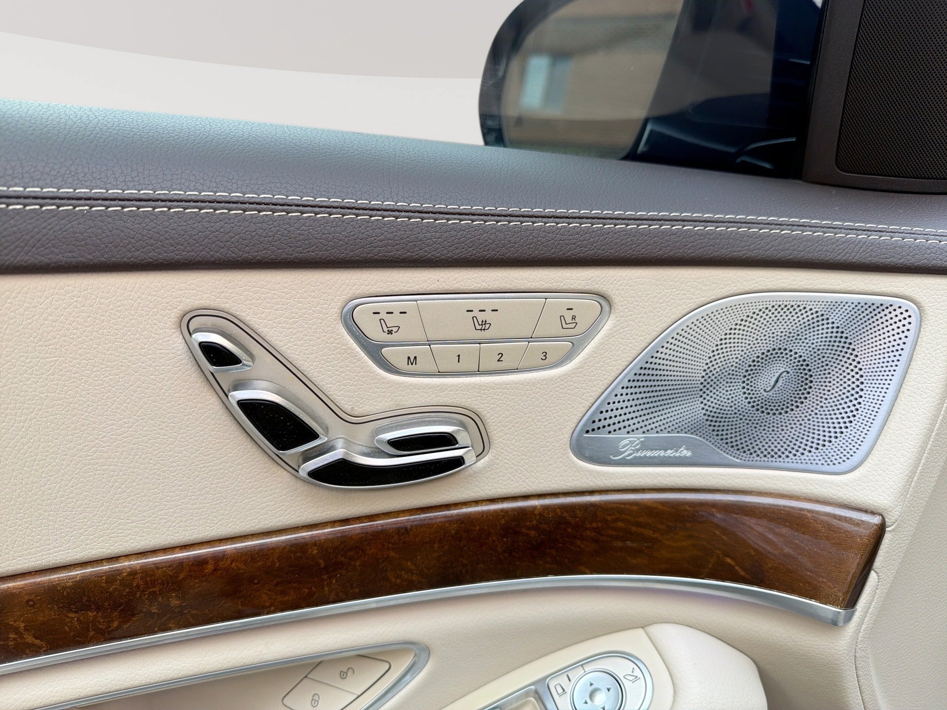 Used 2015 Mercedes-Benz S 550 Sedan image 14