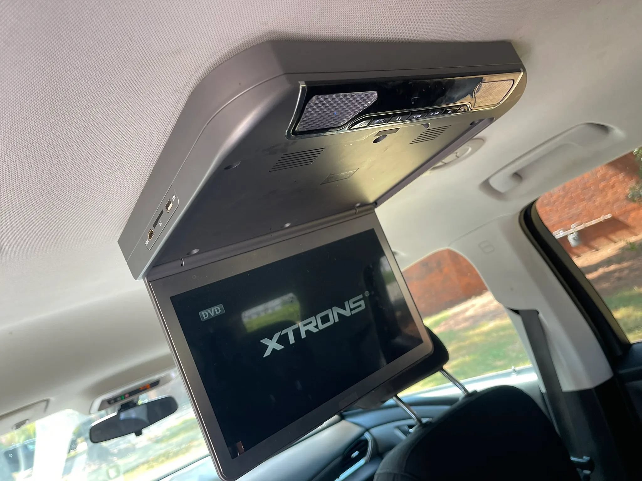 Used 2019 Chevrolet Traverse LS FWD image 17