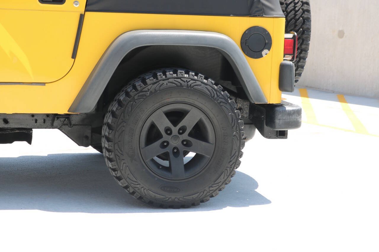 Used 2004 Jeep Wrangler X w/ Convenience Group AWD/4WD image 53