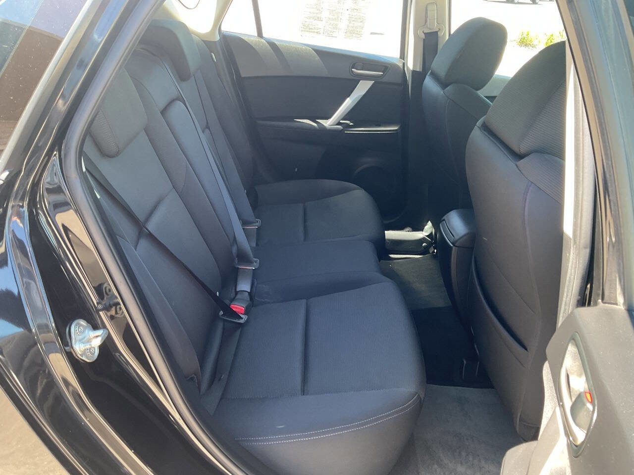Used 2010 MAZDA MAZDA3 s Sport FWD image 29