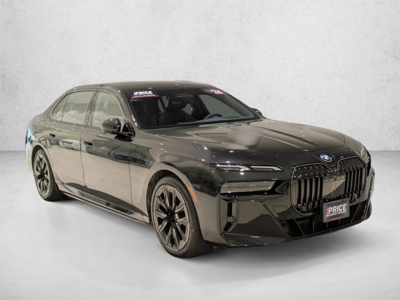 Used 2026 BMW i7 xDrive60 w/ M Sport Package RWD image 3