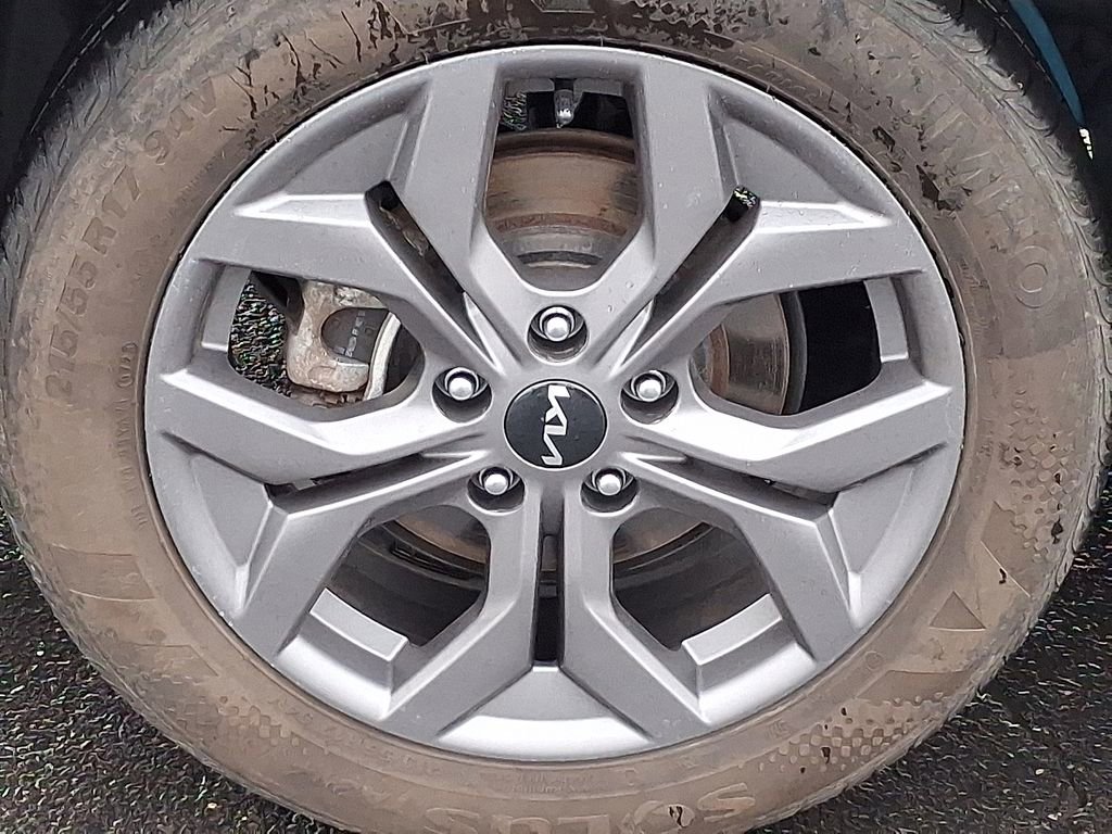 Certified 2024 Kia Seltos S image 8