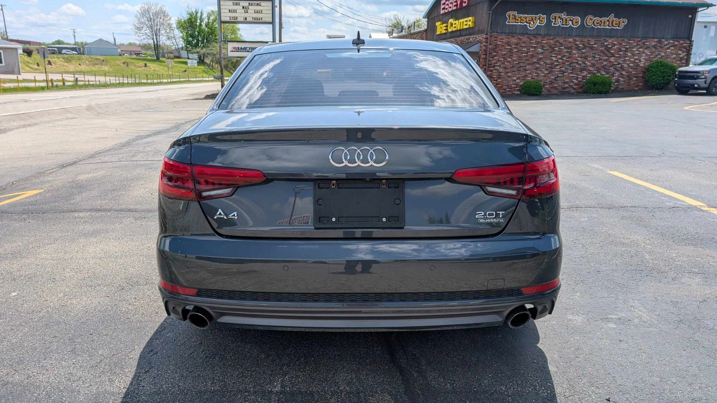 Used 2017 Audi A4 2.0T Premium Plus w/ Premium Plus Package AWD/4WD image 4
