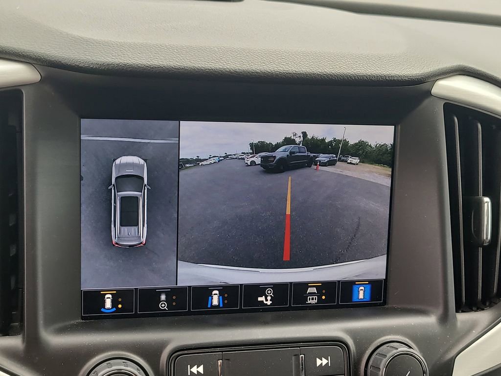 Used 2022 GMC Terrain SLT w/ Infotainment Package II image 24