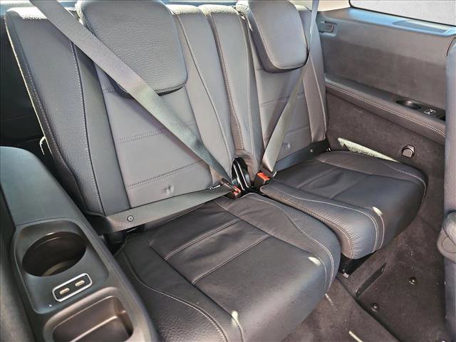 Used 2024 Mercedes-Benz GLS 580 4MATIC image 21