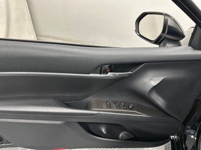 Used 2021 Toyota Camry LE w/ Carpet Mat Package (TMS) FWD image 14