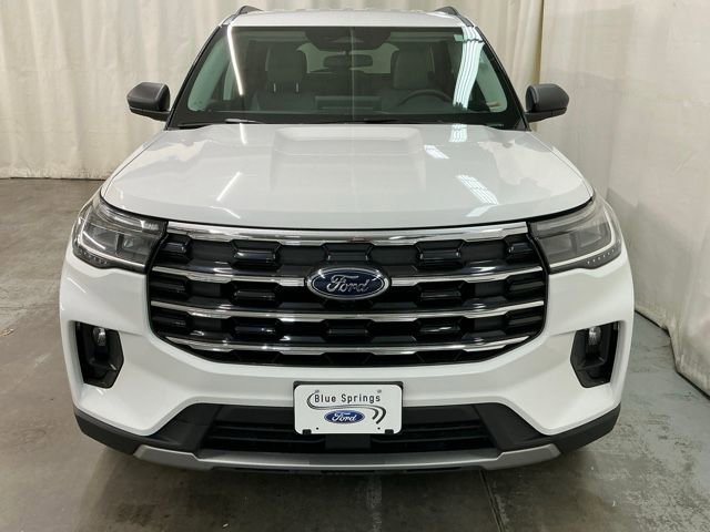 Used 2025 Ford Explorer Active w/ Active Comfort Package image 10