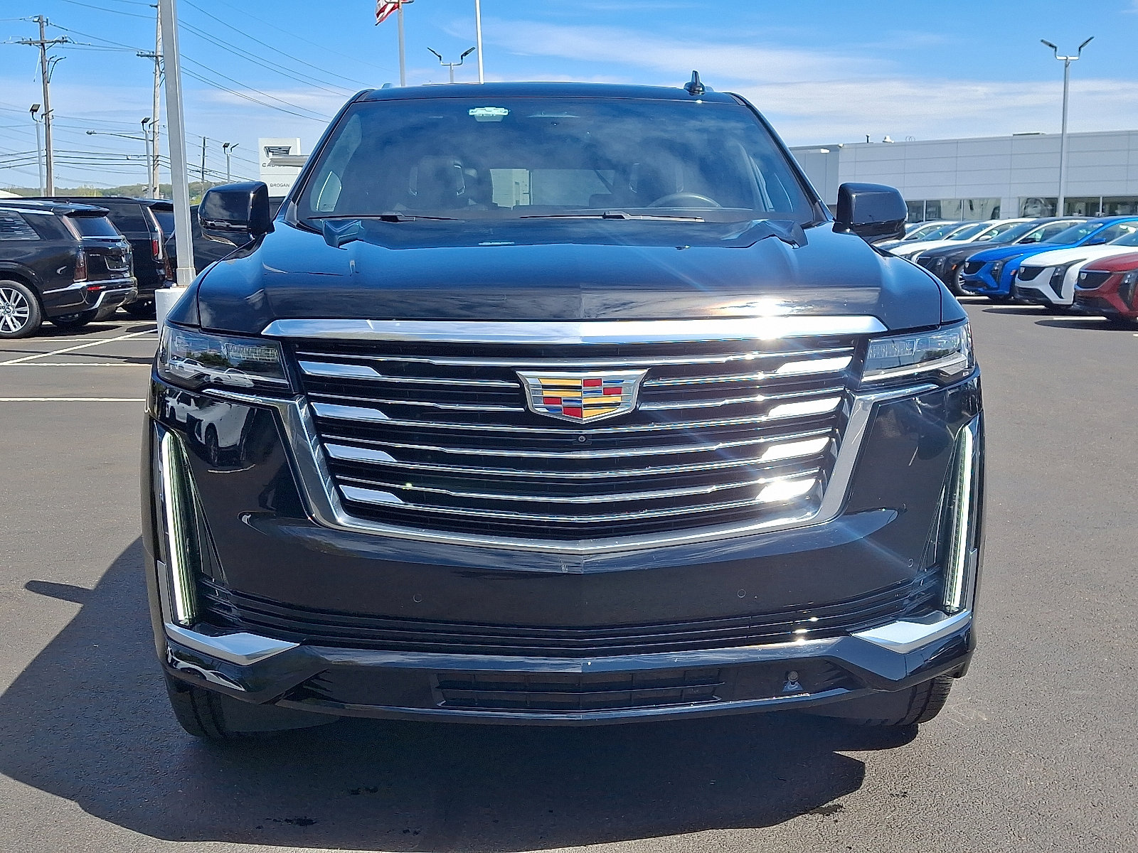 Certified 2024 Cadillac Escalade Premium Luxury Platinum image 8