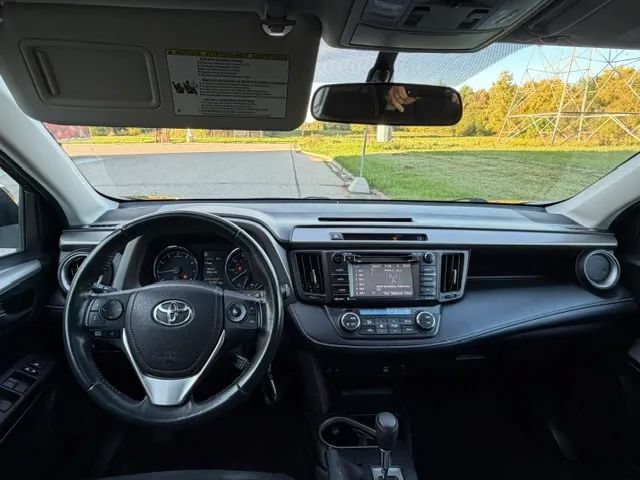 Used 2016 Toyota RAV4 XLE AWD/4WD image 20