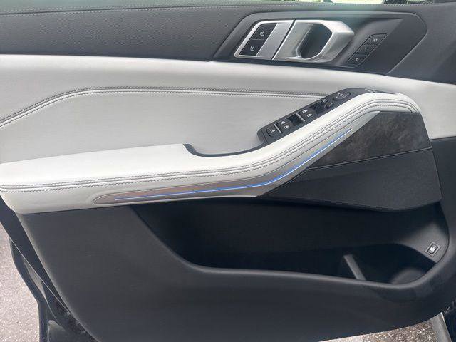 Used 2023 BMW X5 xDrive45e w/ M Sport Package image 34