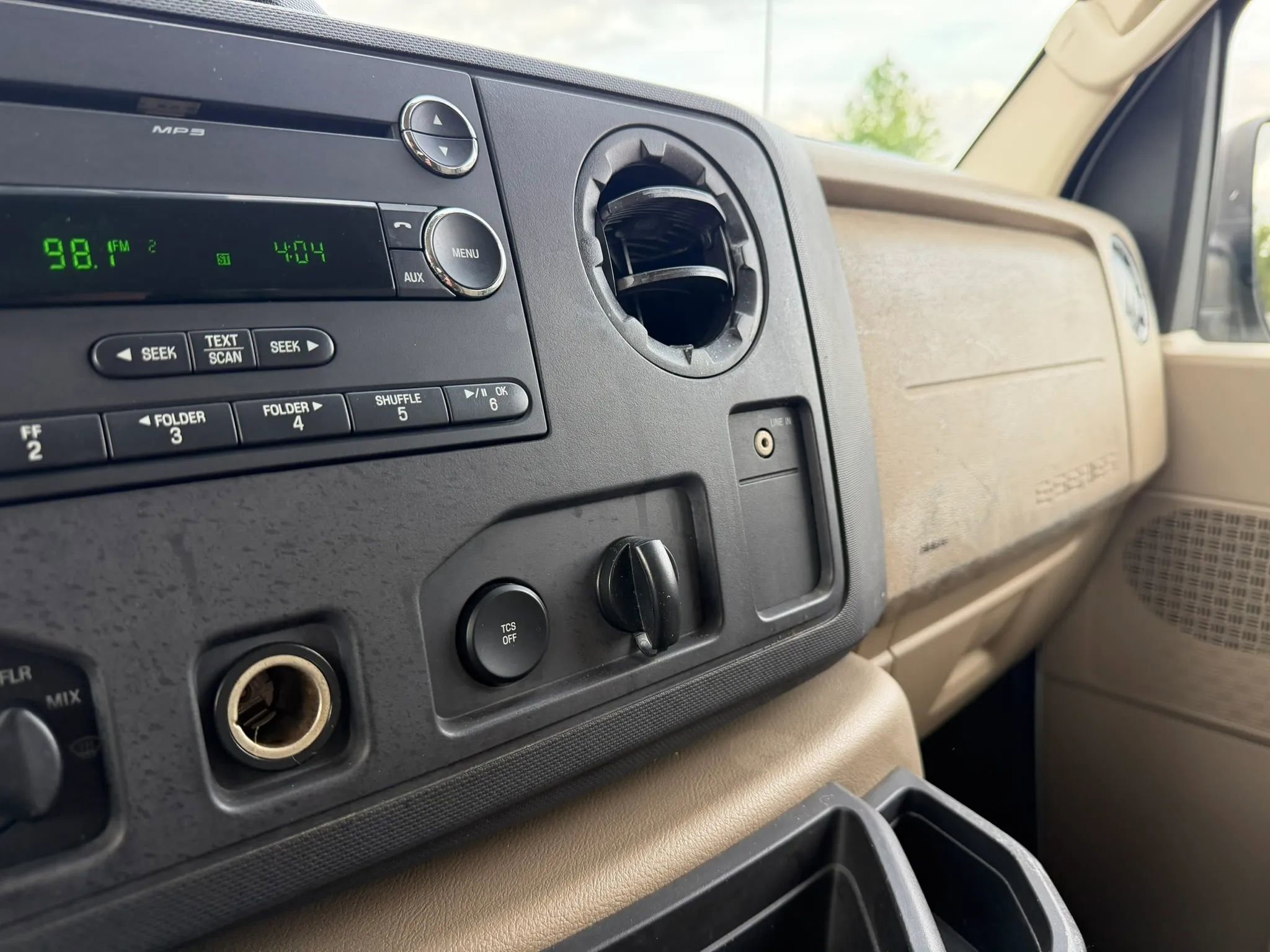 Used 2012 Ford E-350 and Econoline 350 XLT RWD image 14