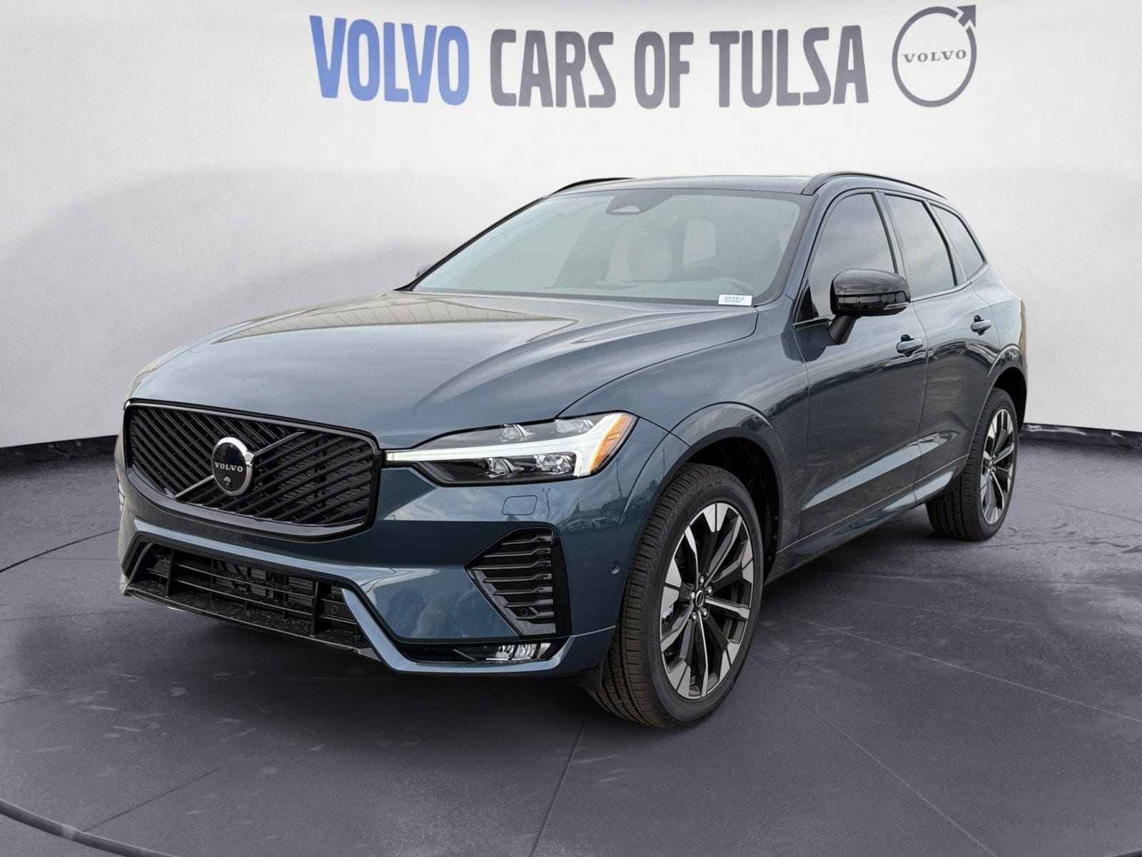 New 2026 Volvo XC60 B5 Plus w/ Protection Package Premier