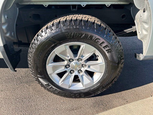 Used 2022 Chevrolet Silverado 1500 LT w/ Convenience Package II AWD/4WD image 59