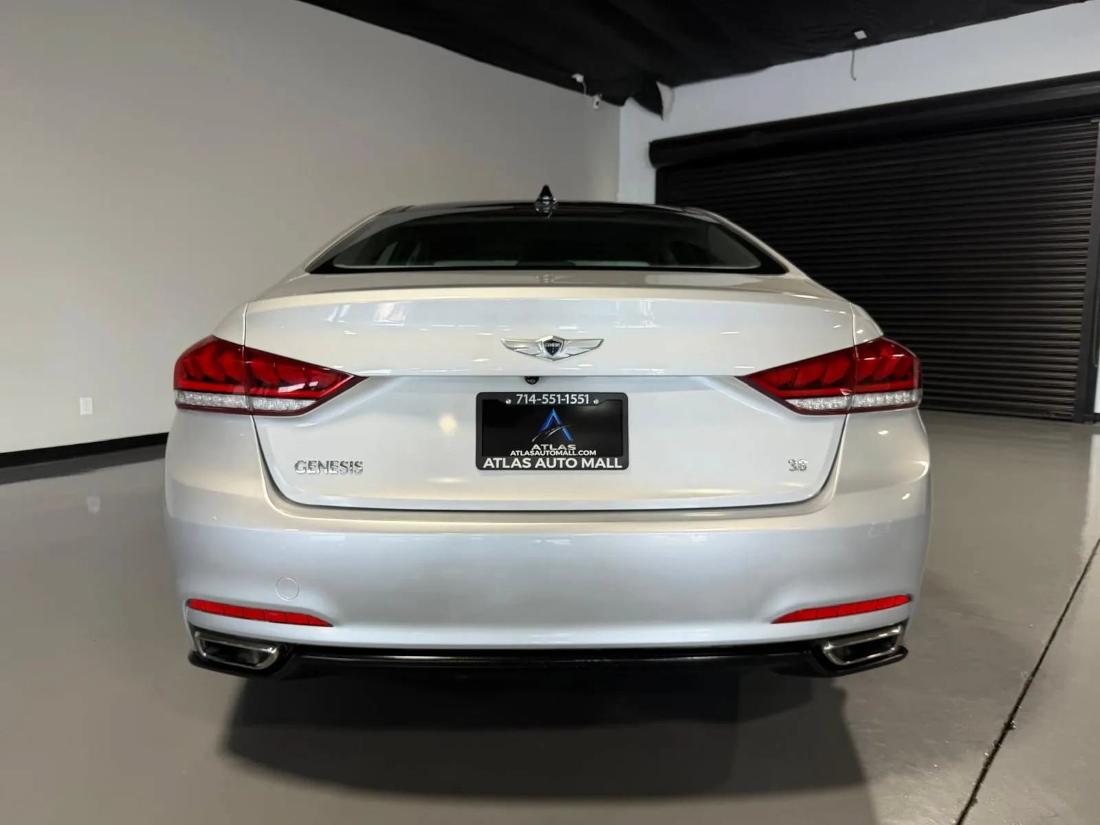 Used 2015 Hyundai Genesis 3.8 w/ Option Group 02 RWD image 5