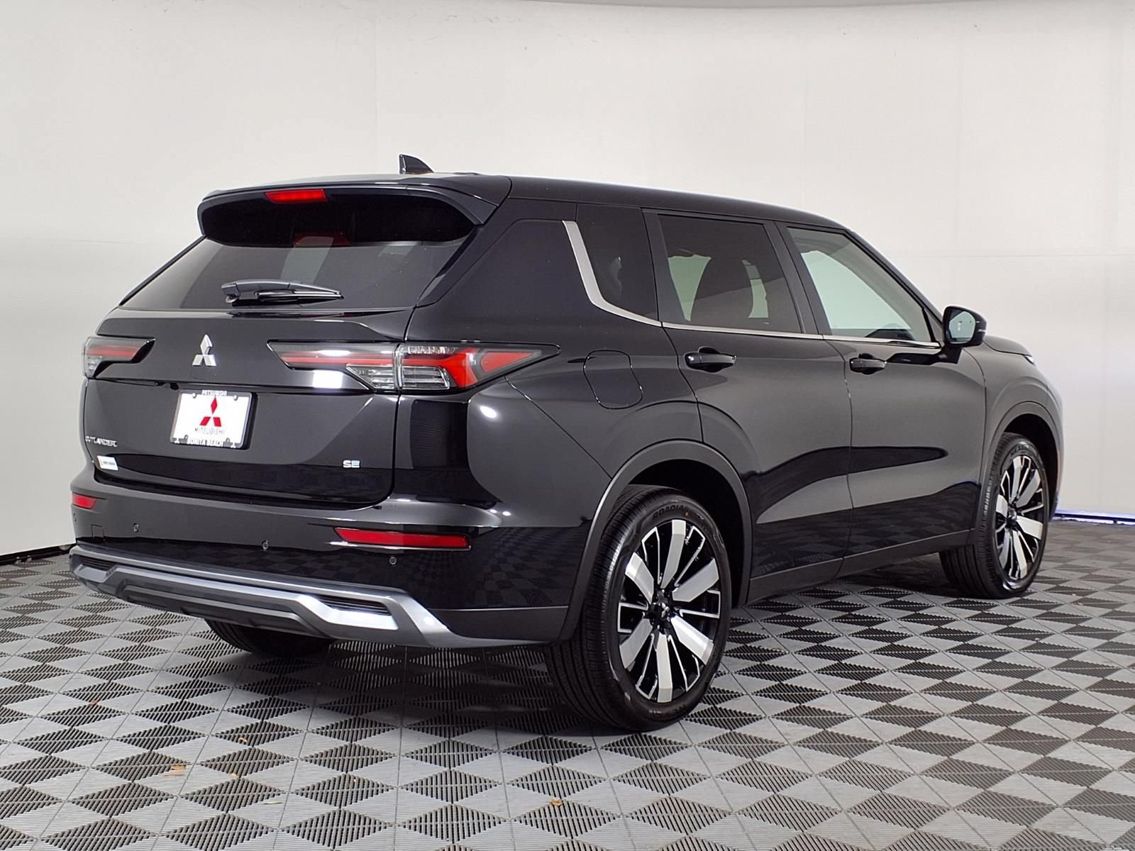 New 2026 Mitsubishi Outlander SE FWD image 27