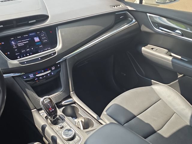 Used 2020 Cadillac XT5 Sportv w/ LPO, Floor Liner Package AWD/4WD image 27
