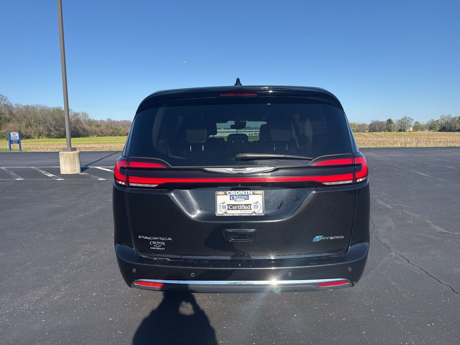 Used 2024 Chrysler Pacifica Select image 5